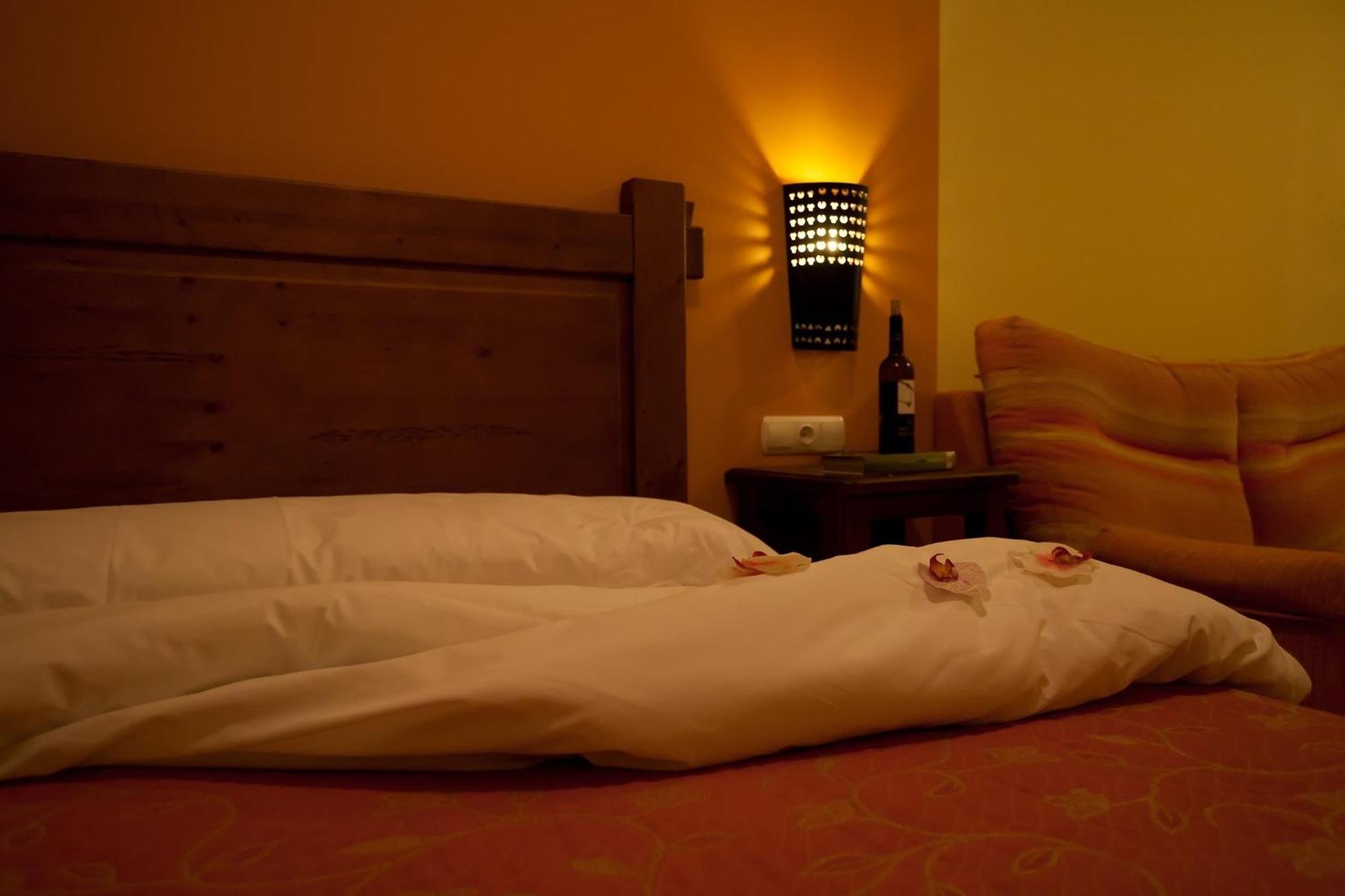 Complejo Turistico Bielsa Hotel Y Camping Zewnętrze zdjęcie